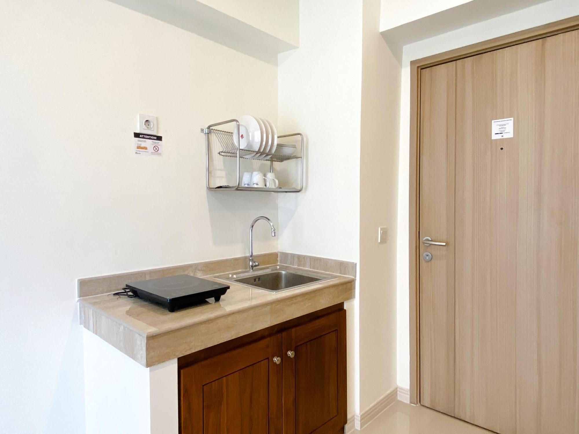 Cozy Living And Modern Look 2Br At Meikarta Apartment By Travelio Cikarang Esterno foto